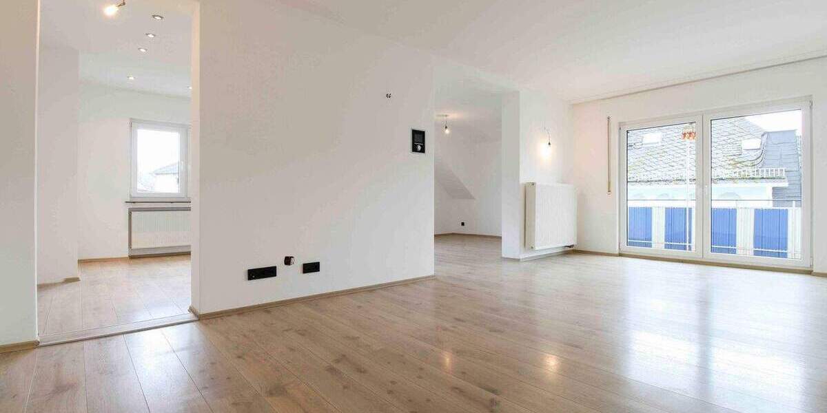 Etagenwohnung Selters OT Eisenbach Eisenbach - 6 Zimmer, 175 m&sup2;, 249.000&euro; | Angebot:25097267
