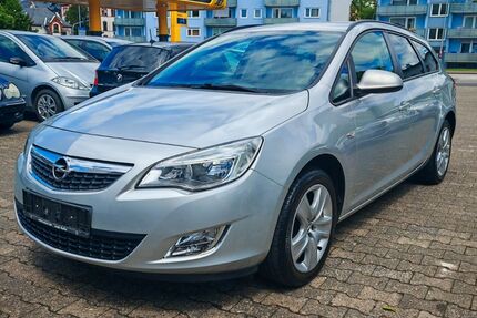 Opel Astra 136.000 km 5.200 &euro; Wiesbaden 65187