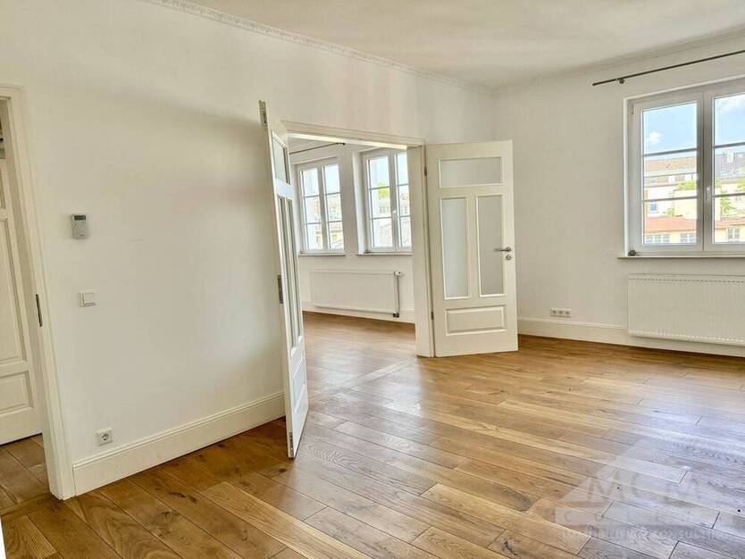 NORDEND-WEST - Exklusiv sanierte Etagenwohnung