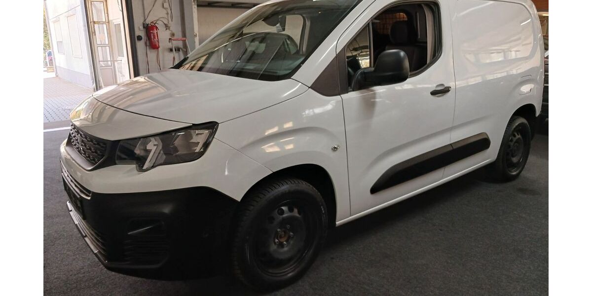 Peugeot Partner 149.900 km 9.990 € Rüsselsheim 65428