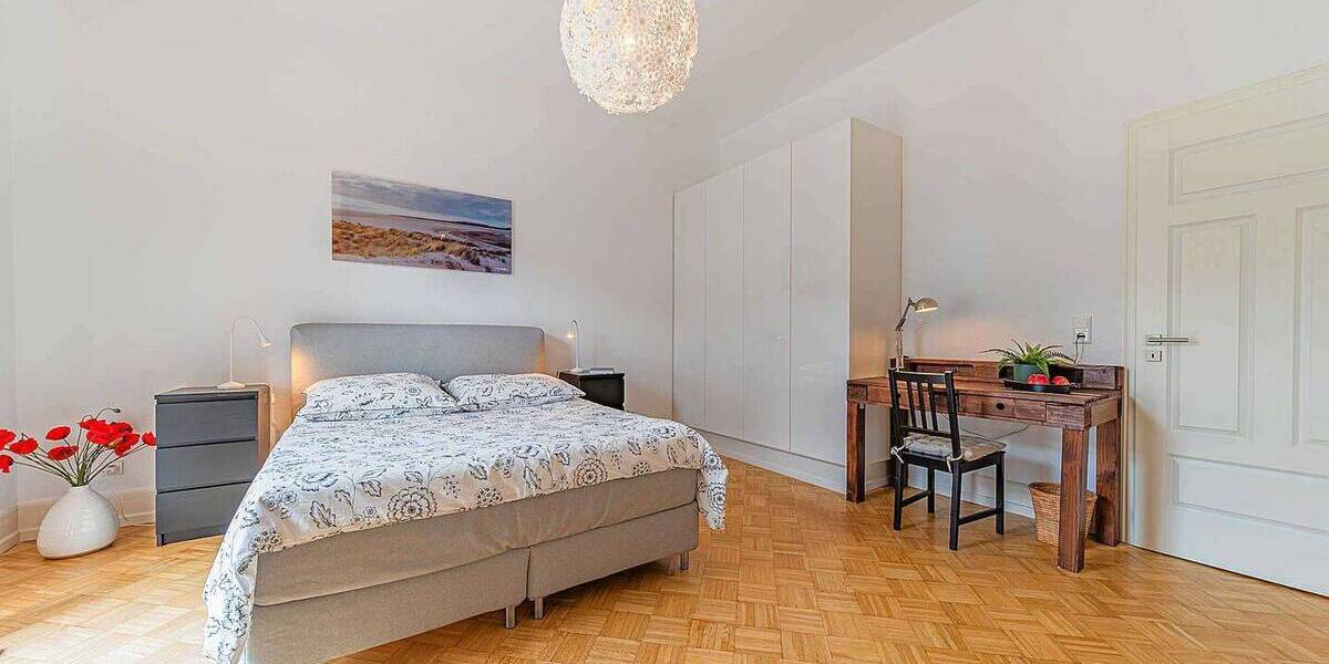 Etagenwohnung Frankfurt am Main Bockenheim - 3 Zimmer, 90 m&sup2;, 2.400&euro; | Angebot:26803848