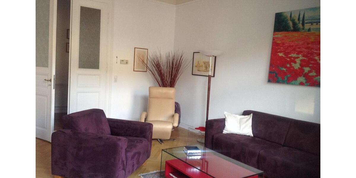 Etagenwohnung Wiesbaden Biebrich - 4 Zimmer, 125 m&sup2;, 1.800&euro; | Angebot:25711714