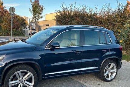 VW Tiguan 94.850 km 15.700 € Bad Soden 65812