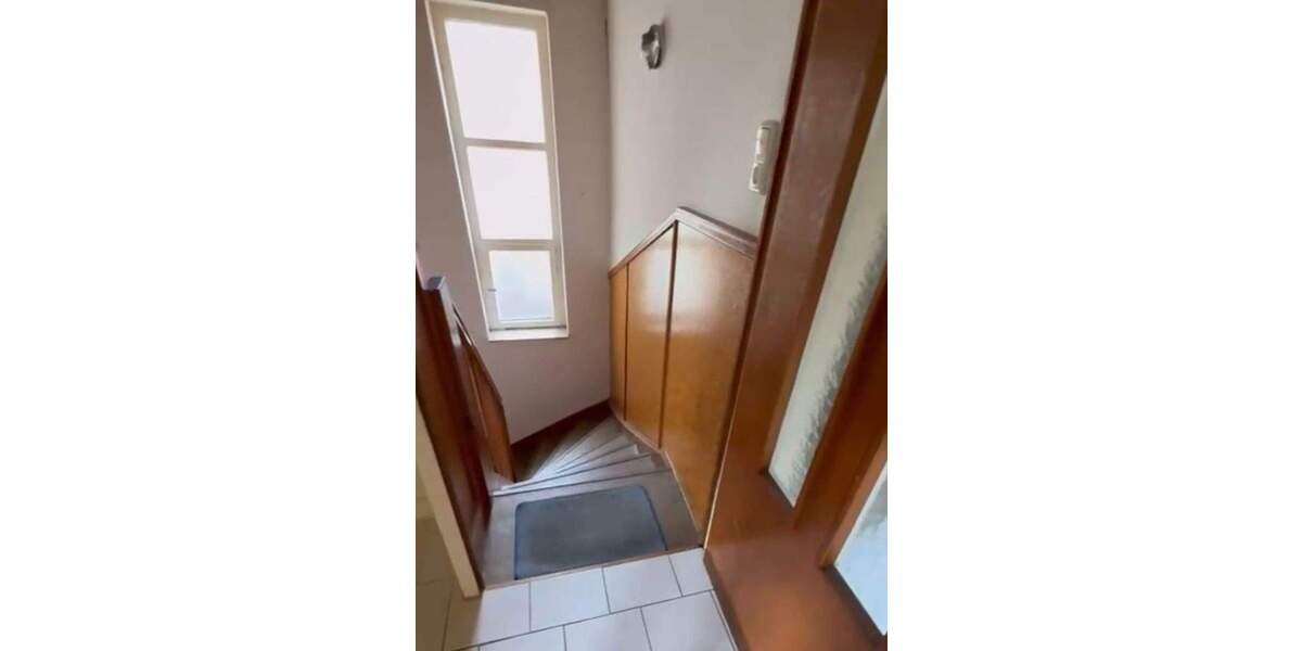 Mehrfamilienhaus, Wohnhaus Hattersheim am Main Hattersheim - 9 Zimmer, 153 m&sup2;, 405.000&euro; | Angebot:25737658