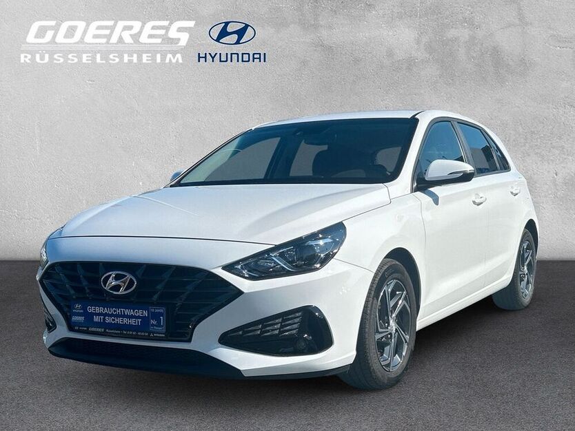 i30