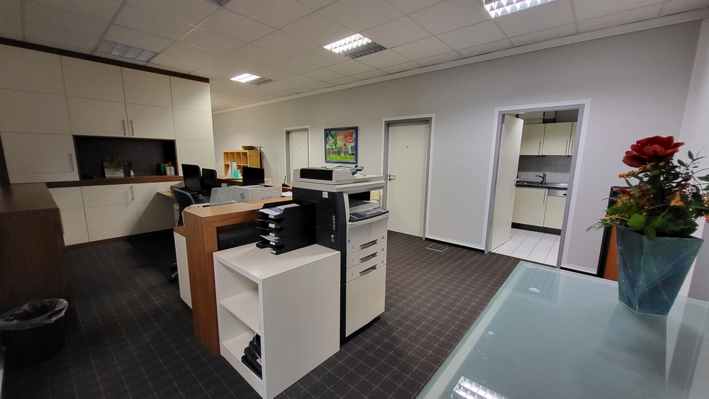 Hofheim Mitte - Moderne Bürofläche mit ca. 172 m² - Gewerbeobjekt Hofheim | Angebot:23768214