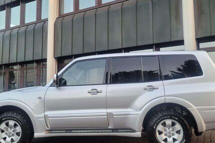 Mitsubishi Pajero 45.000 km 23.900 &euro; Groß Gerau 64521