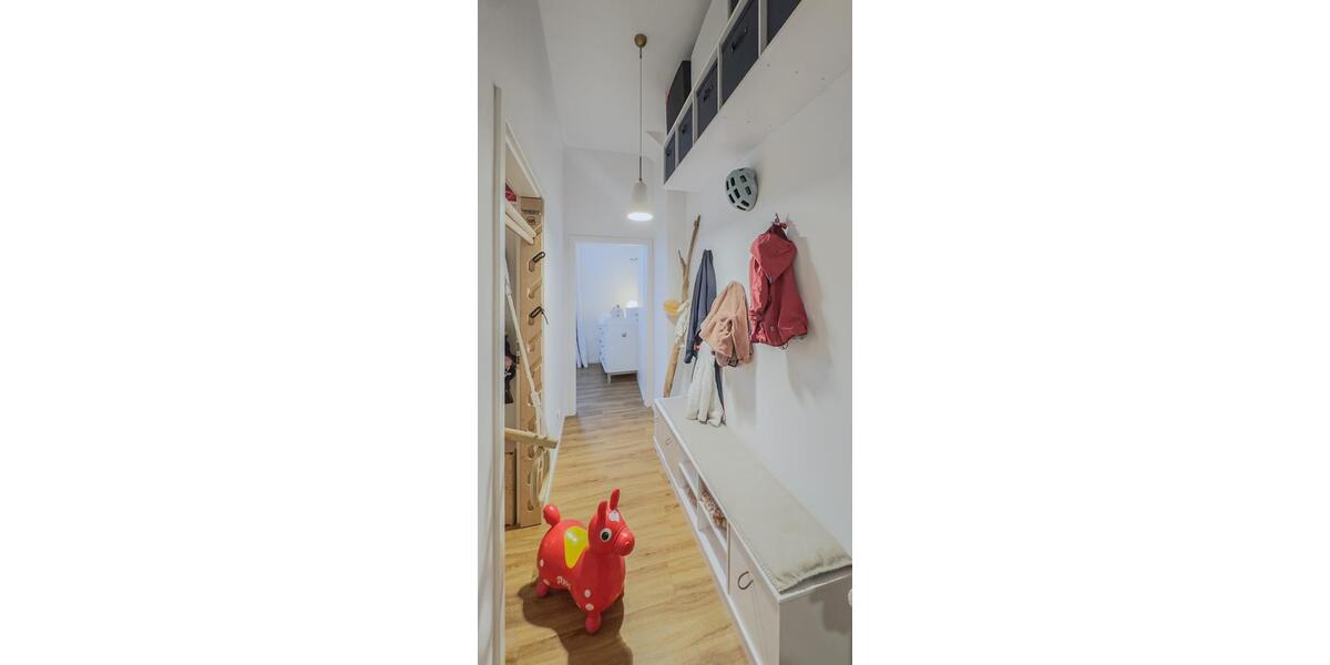 Etagenwohnung Wiesbaden Mainz-Kastel - 4 Zimmer, 105 m&sup2;, 1.810&euro; | Angebot:25655281