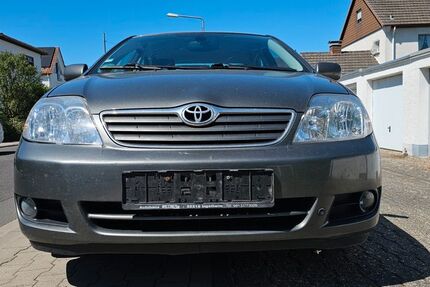 Toyota Corolla 148.657 km 2.800 &euro; Wiesbaden 65201
