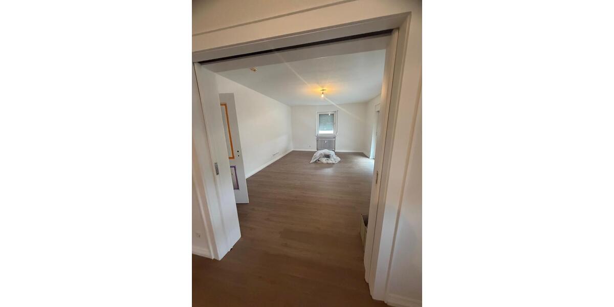 Wohnung ab 01.02.2026 Erich-Ollenhauer-Str. 4 zimmer