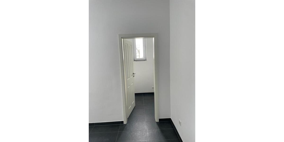 Erdgeschoßwohnung Bad Soden am Taunus - 2 Zimmer, 98 m&sup2;, 1.500&euro; | Angebot:24395405