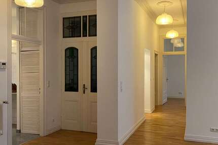 Wohnung Wiesbaden Westend / Bleichstraße - 4 Zimmer, 140 m&sup2;, 1.950&euro; | Angebot:26814952