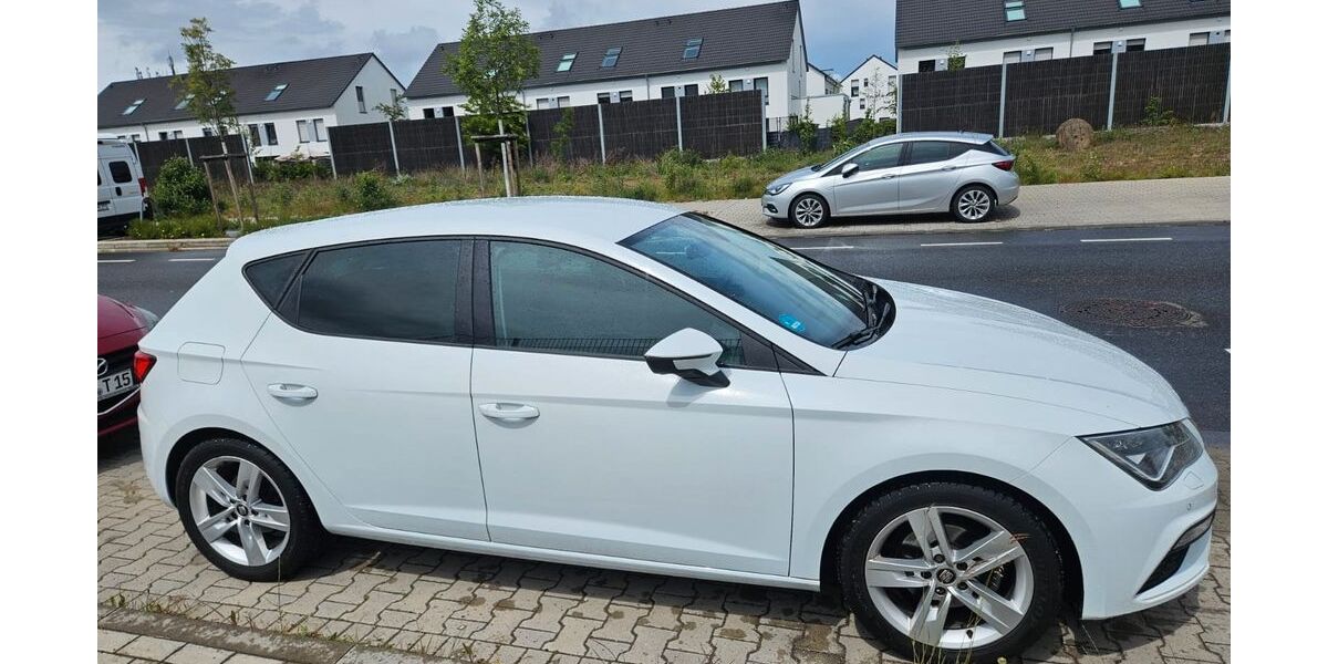Seat Leon 112.000 km 14.250 &euro; Wiesbaden 65205
