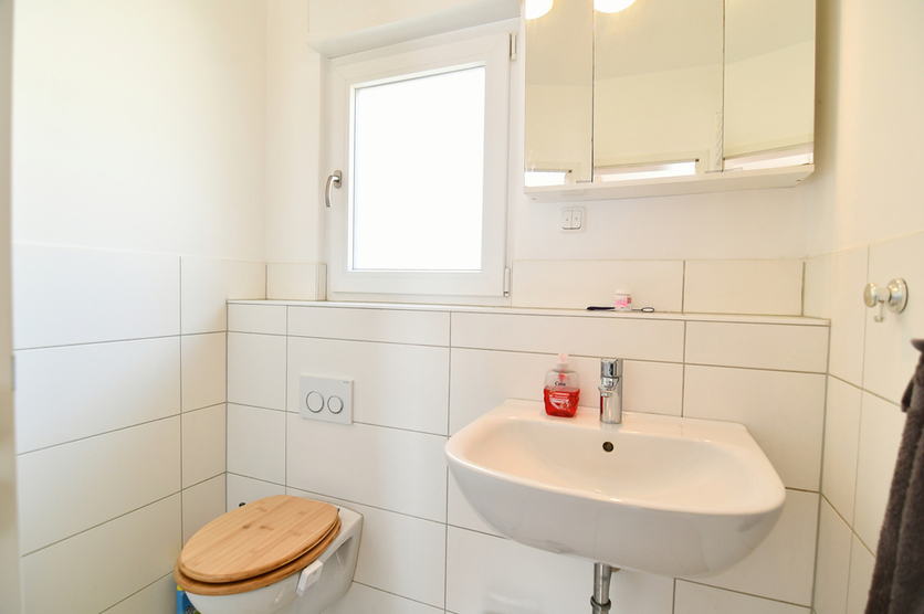 Moderne 4 Zi Maisonette mit 2 Schlafräumen mitten in Hornau 4 zimmer
