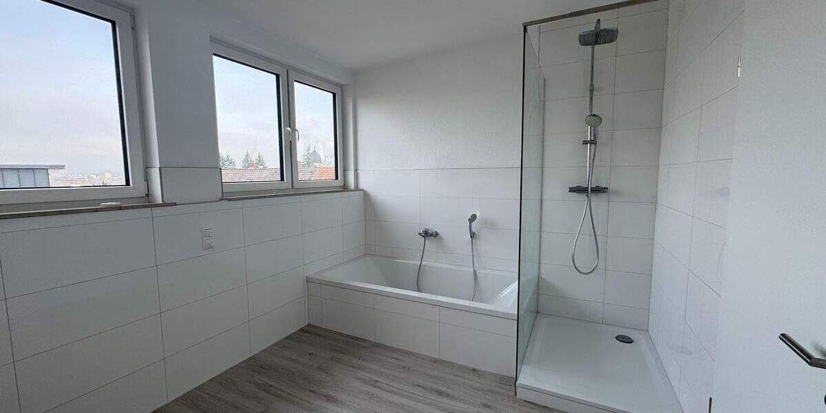 Etagenwohnung Mainz Mombach - 4 Zimmer, 135 m&sup2;, 610.000&euro; | Angebot:25796470