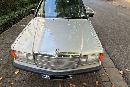 Mercedes-Benz 190 108.000 km 8.900 &euro; Wiesbaden 65205