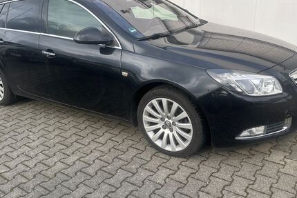 Opel Insignia 257.000 km 4.490 € Walldorf 64546