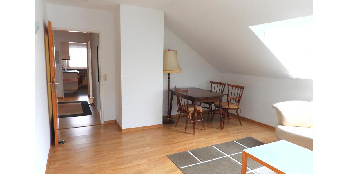 Dachgeschoßwohnung Hofheim am Taunus - 3 Zimmer, 70 m&sup2;, 710&euro; | Angebot:25403855