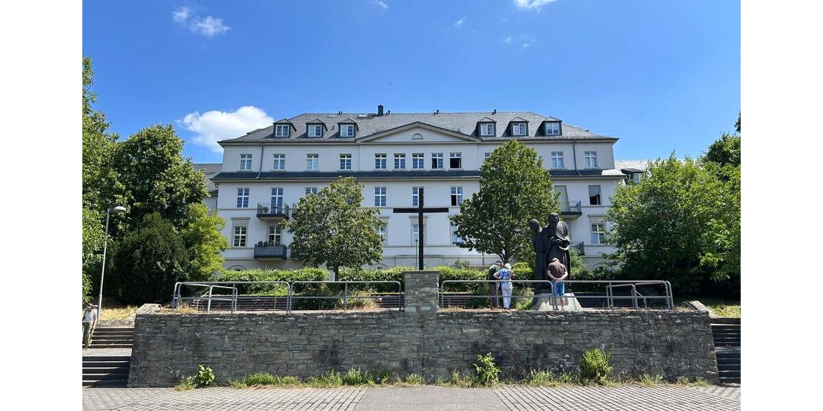 Dachgeschoßwohnung Königstein im Taunus - 3 Zimmer, 85 m&sup2;, 399.000&euro; | Angebot:27166899