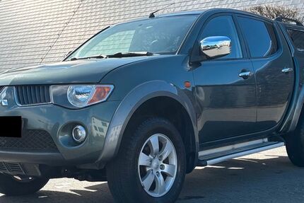 Mitsubishi L200 96.000 km 13.900 &euro; Mainz 55129