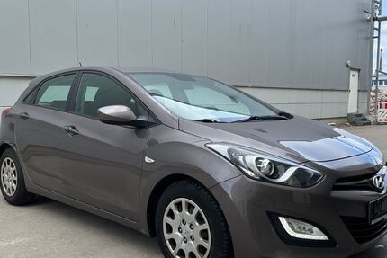 Hyundai i30 296.362 km 2.500 &euro; Mainz-Mombach 55120