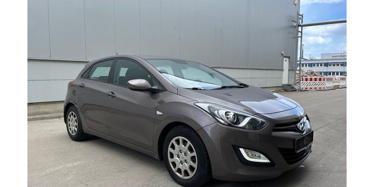 Hyundai i30 296.362 km 2.500 &euro; Mainz-Mombach 55120
