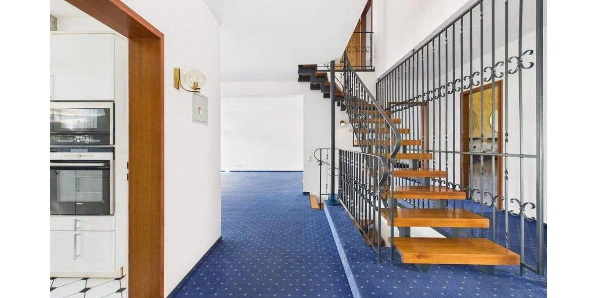 Freistehender Familientraum mit Garage und tollem Garten zum Veredeln! 6 zimmer