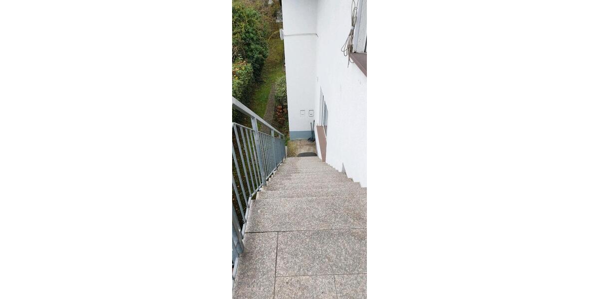 3 Zimmer Wohnung Saniert mit Terrasse und Klimaanlage 3 zimmer