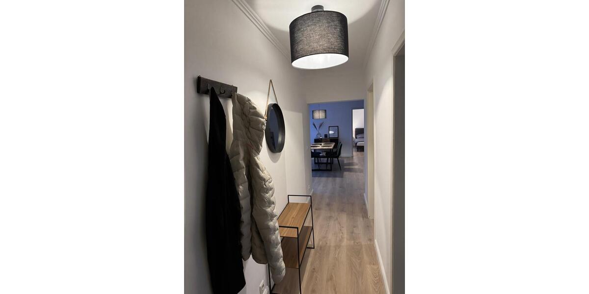 Hochparterre Wiesbaden Südost - 2 Zimmer, 70 m&sup2;, 1.135&euro; | Angebot:26416320