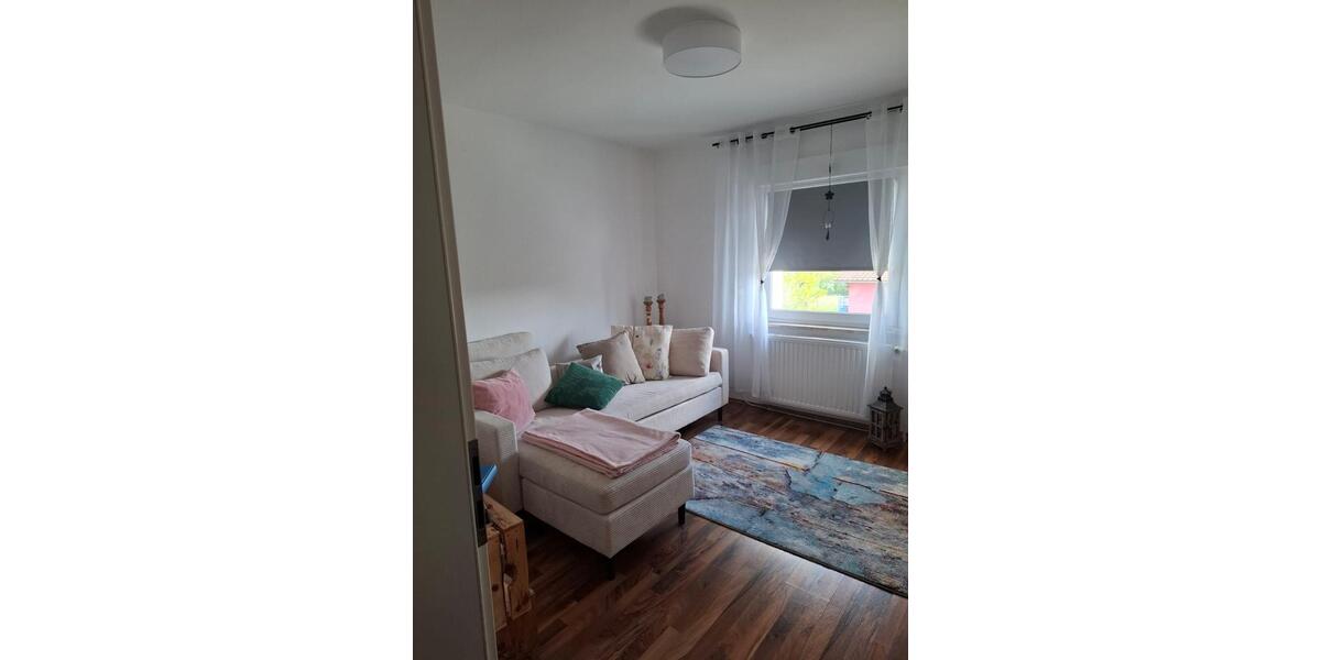 Etagenwohnung Wiesbaden Biebrich - 2 Zimmer, 50 m&sup2;, 900&euro; | Angebot:26306208