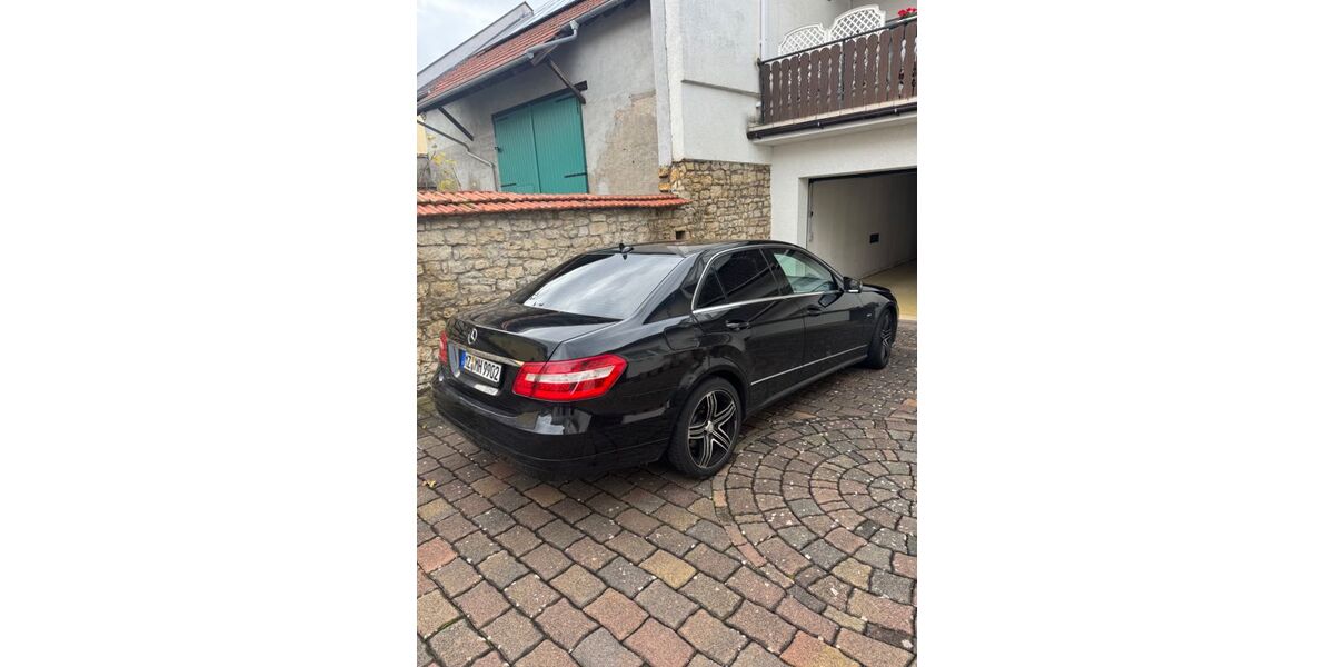 Mercedes-Benz E 220 226.636 km 9.700 &euro; Zornheim 55270