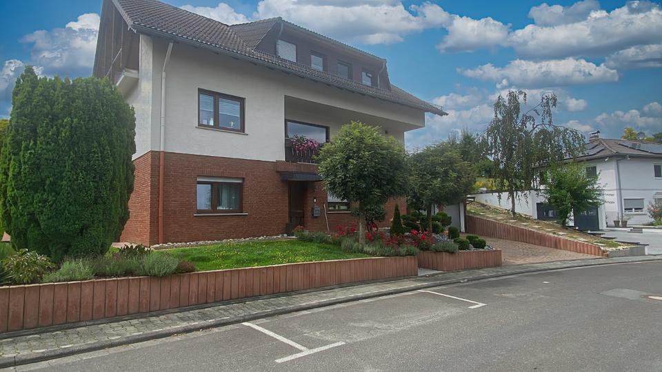 Erdgeschoßwohnung Bad Schwalbach - 3 Zimmer, 90 m&sup2;, 870&euro; | Angebot:25299367