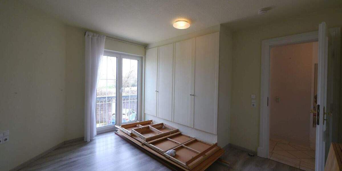 Etagenwohnung Taunusstein Hambach - 3 Zimmer, 83 m&sup2;, 225.000&euro; | Angebot:25666822