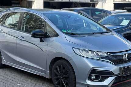 Honda Jazz 159.000 km 13.200 &euro; Wiesbaden 65201