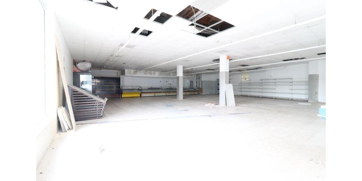 Diese vielseitig nutzbare Gewerbefläche bietet Ihnen alles, was Sie für Ihren Erfolg brauchen! zimmer