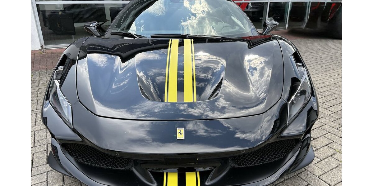 Ferrari F8 Tributo Racing|Lift|Carbon|Service neu|Garantie 16.209 km 285.999 &euro; Mainz-Kostheim 55246
