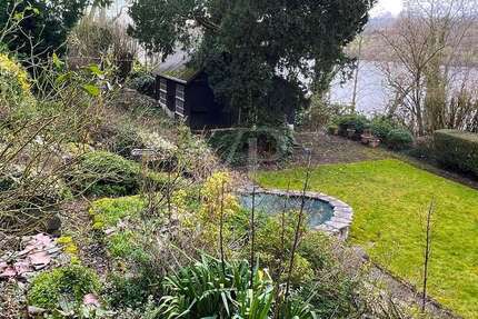 Wohnung Kelsterbach - 8 Zimmer, 215 m&sup2;, 2.600&euro; | Angebot:25239371