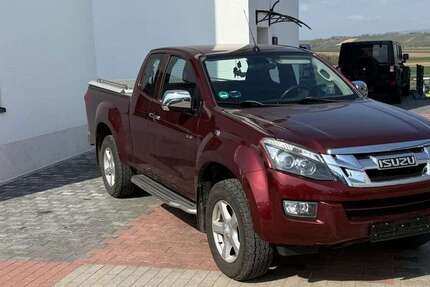Isuzu D-Max 160.000 km 20.900 &euro; Saulheim 55291