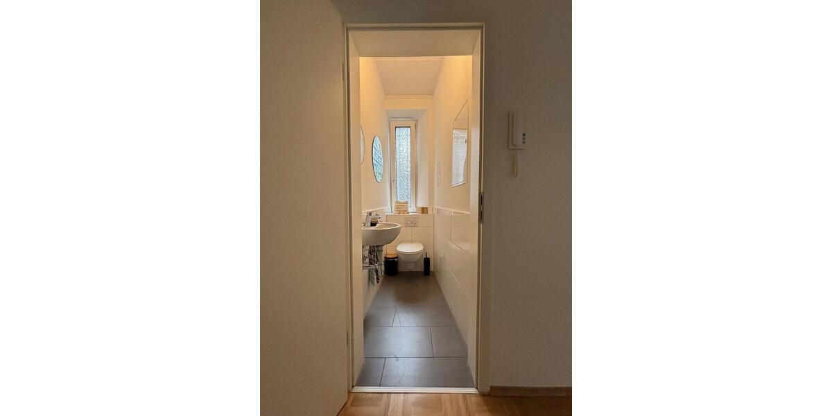 Erdgeschoßwohnung Wiesbaden - 3 Zimmer, 80 m&sup2;, 1.750&euro; | Angebot:26322076