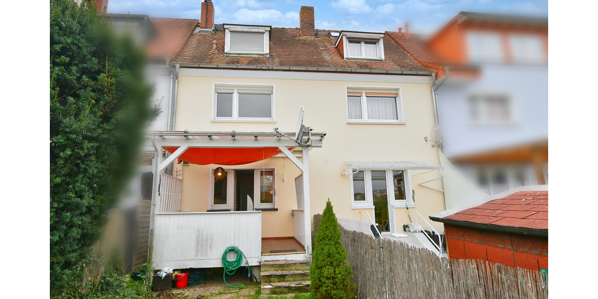 Altstadt-Nähe trifft Panoramablick: Gemütliches Reihenhäuschen mit Garten und Außenstellplatz 3 zimmer