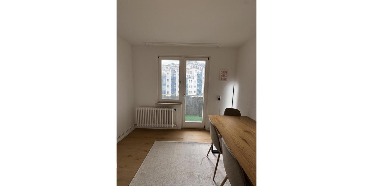 Etagenwohnung Mainz Neustadt - 4 Zimmer, 70 m&sup2;, 555&euro; | Angebot:26490915