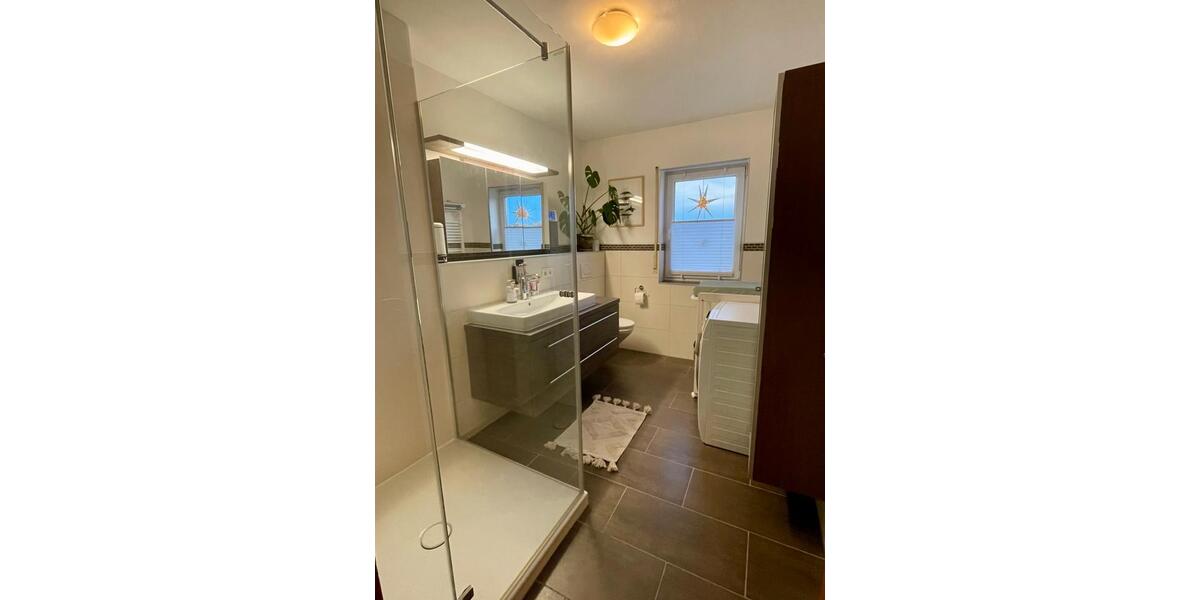 Dachgeschoßwohnung Nierstein - 4 Zimmer, 108 m&sup2;, 475.000&euro; | Angebot:24626406