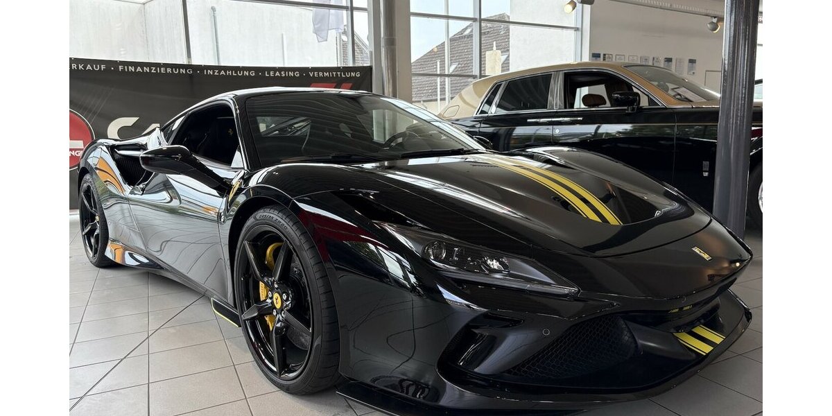 Ferrari F8 Tributo Racing|Lift|Carbon|Service neu|Garantie 16.209 km 285.999 &euro; Mainz-Kostheim 55246