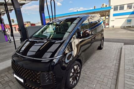 Hyundai STARIA 48.654 km 39.950 € Frankfurt am Main 60435