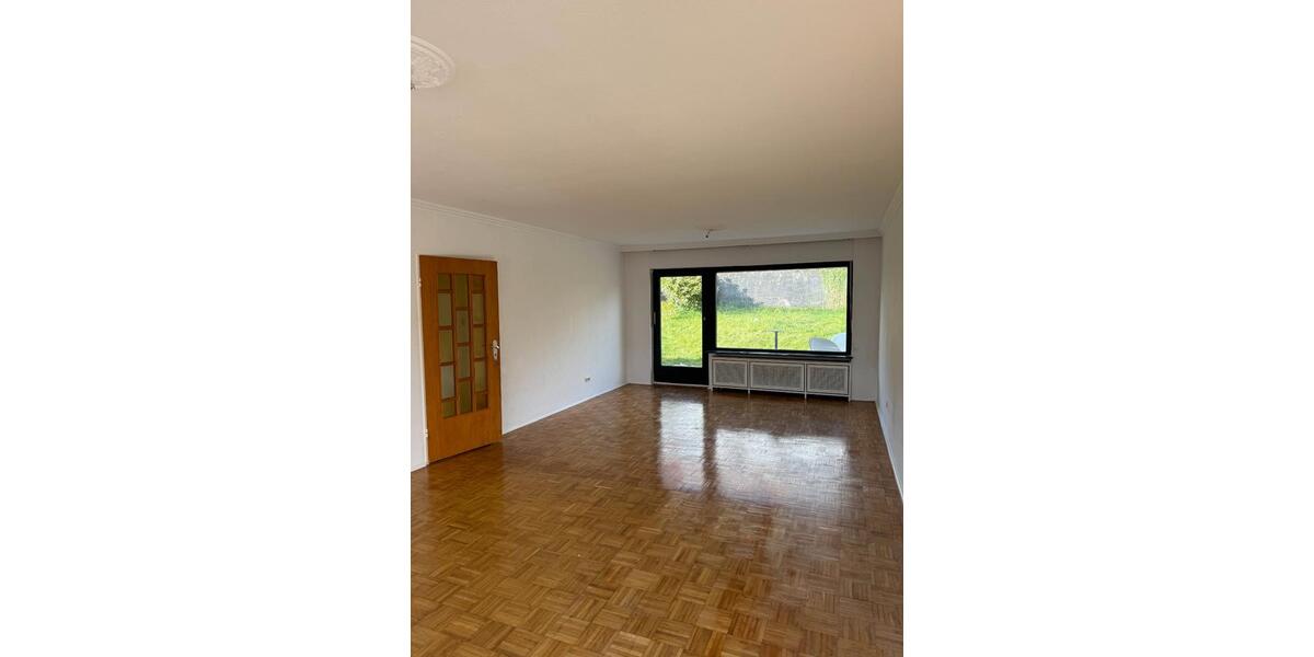 Etagenwohnung Bad Schwalbach - 3 Zimmer, 100 m&sup2;, 1.100&euro; | Angebot:26477098
