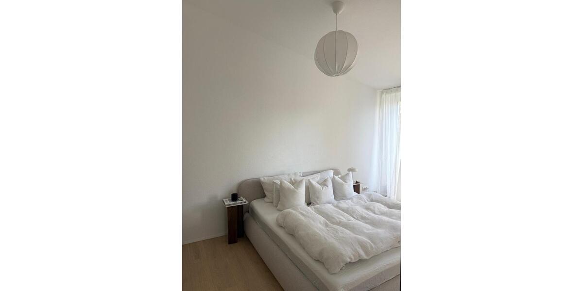 4-Zi-Wohnung direkt am Wald (Zwischenmiete 5-12 Monate) 4 zimmer