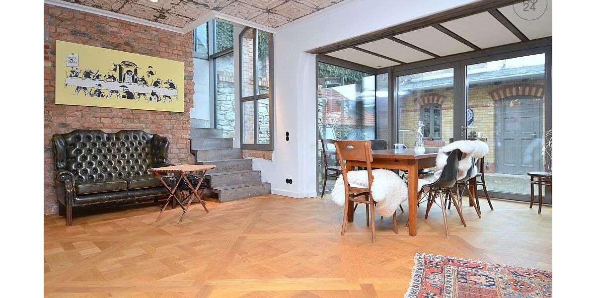 Einfamilienhaus Wiesbaden Nordost - 2 Zimmer, 90 m&sup2;, 2.290&euro; | Angebot:26901725