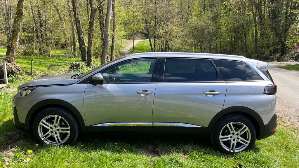 Peugeot 5008 113.030 km 17.000 &euro; Königstein 61462