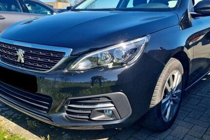 Peugeot 308 155.000 km 9.877 &euro; Kelkheim 65779