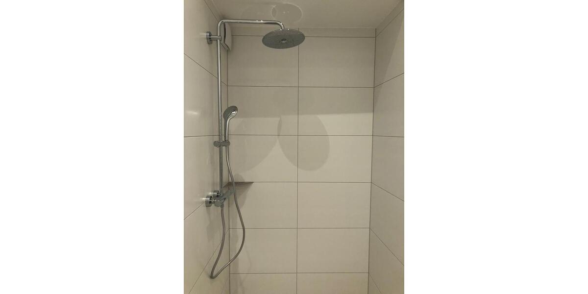 Etagenwohnung Wiesbaden Klarenthal - 5 Zimmer, 125 m&sup2;, 2.200&euro; | Angebot:26404973